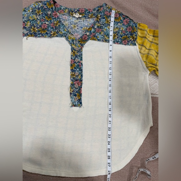 POL Floral Patchwork Blouse in Yellow and Blue-#1089 - Picture 6 of 9